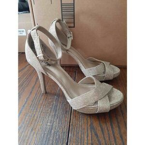 Size 6 Fioni Gold Open Toe Ankle Strap Pump Stiletto High Heel Dress Shoe Sandal
